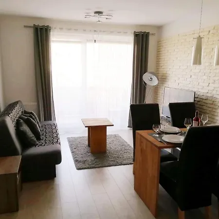 Oaza Kolobrzeg-podczele Kompleks Feniks Basen Silownia Jacuzii Daire